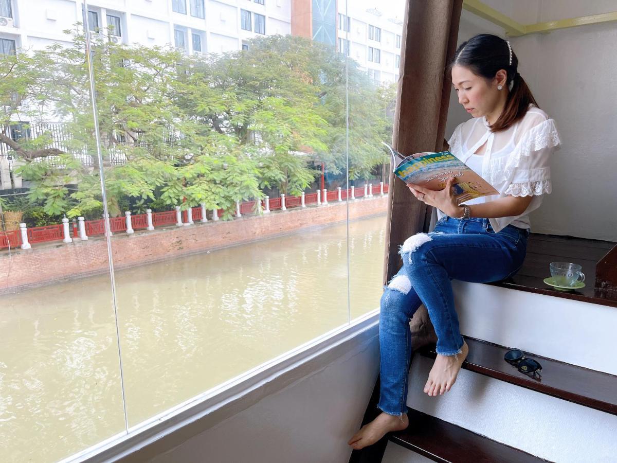 Lively And Cozy Canal House ,Entire House Bangkok Esterno foto